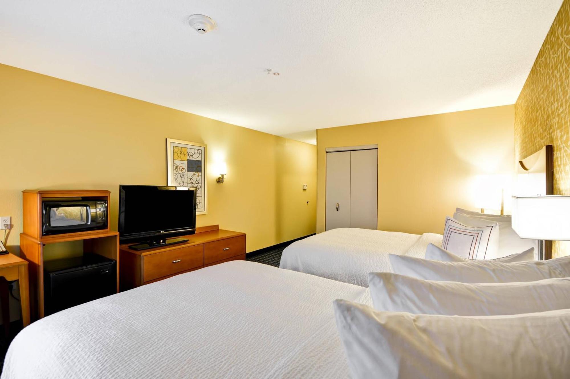 Fairfield Inn & Suites Tampa Fairgrounds/Casino Orient Park Exterior photo