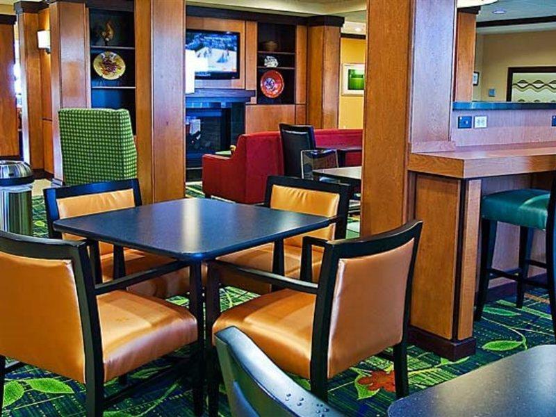 Fairfield Inn & Suites Tampa Fairgrounds/Casino Orient Park Exterior photo
